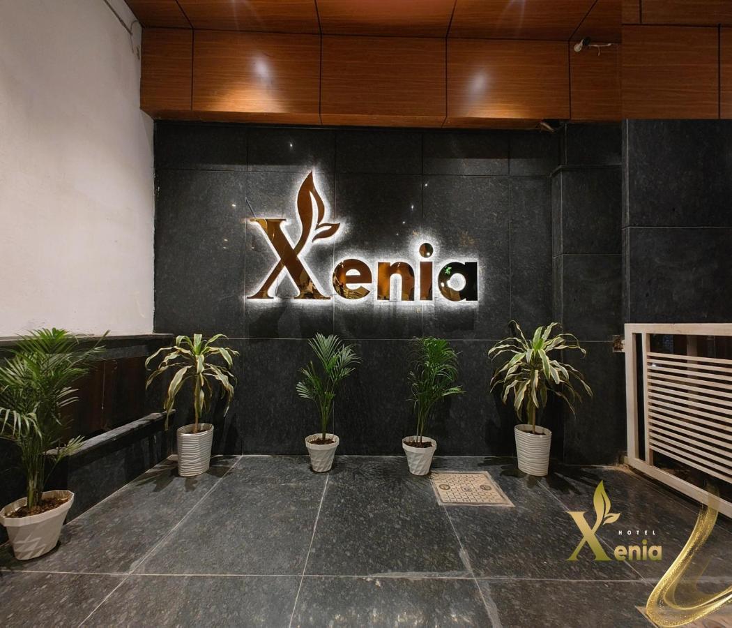 Hotel Xenia Varanasi Exterior photo
