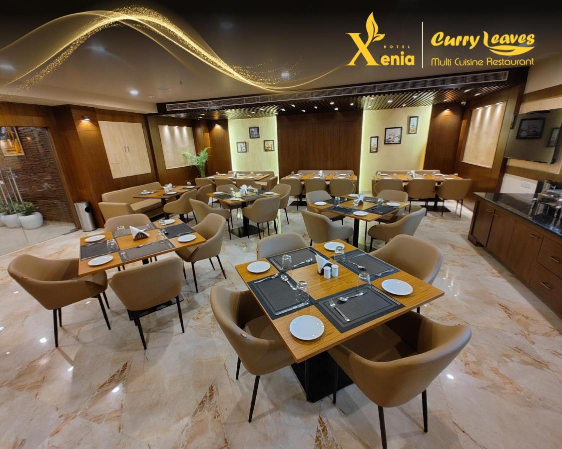 Hotel Xenia Varanasi Exterior photo